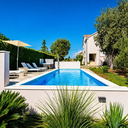 Tatil Evi Elegant Near In *